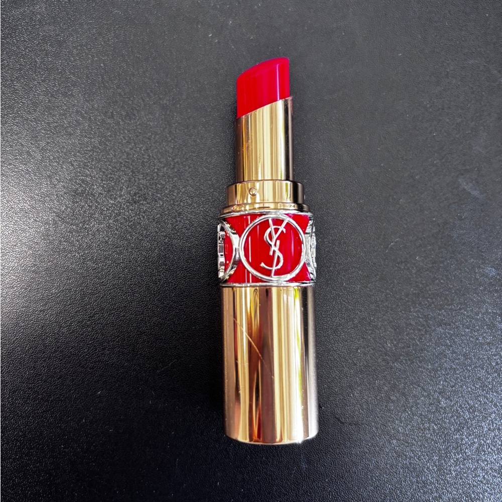 Yves Saint Laurent Red Lipstick Luxurious Shine